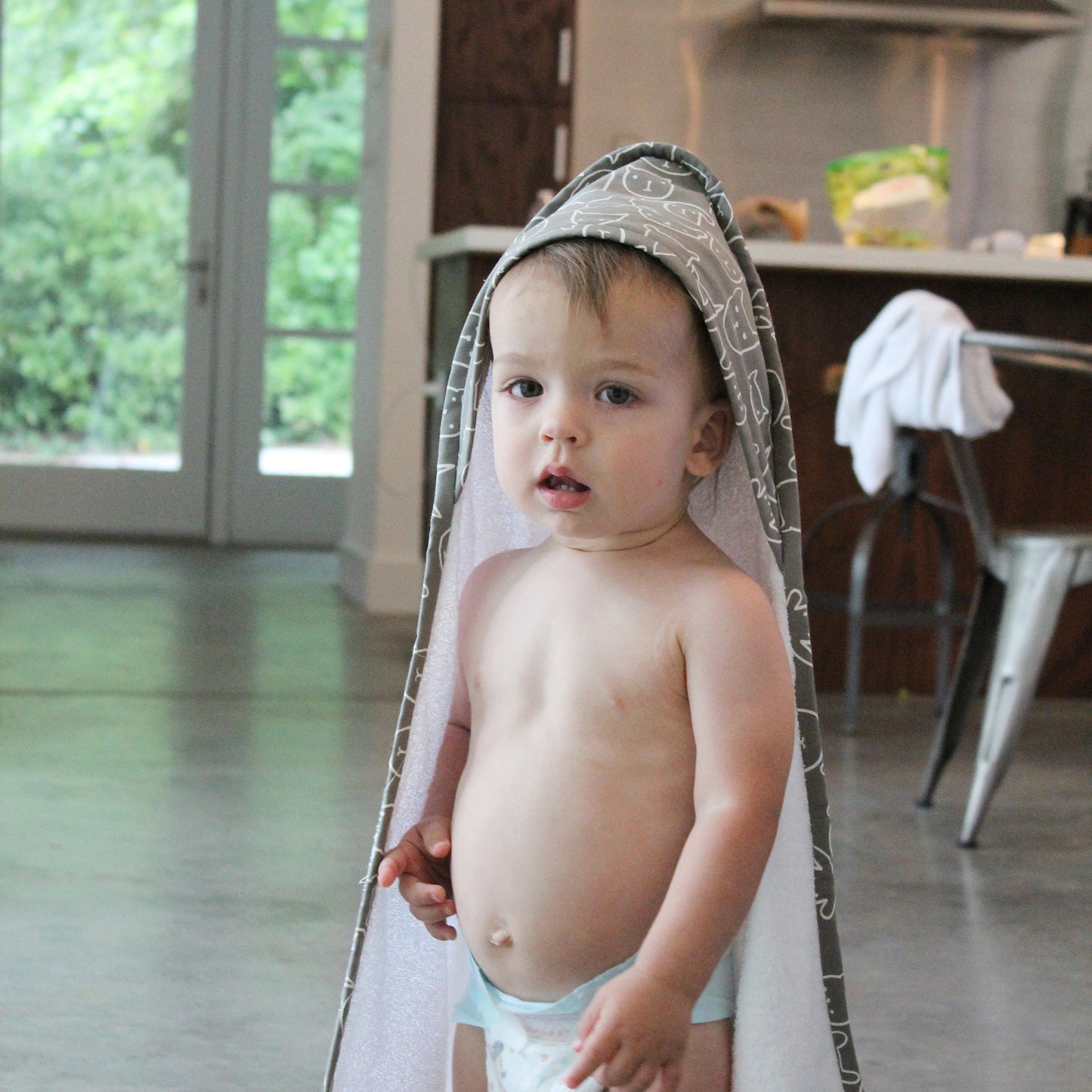Sew with HaberdasheryFun! Simple and easy baby towel tutorial and free hood pattern piece.